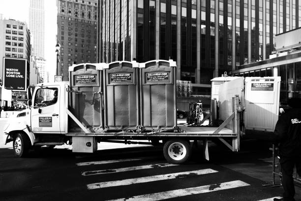 Best Portable restroom trailer rental  in Harlem Heights, FL